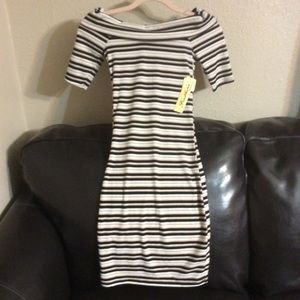 Juniors Off The Shoulder Dress S